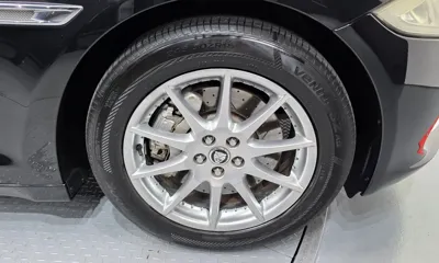 Jaguar XJ 2013, 143046 км, за 5451.92 USD