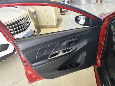 Toyota Yaris L 2021, 63900 км, за 6730.78 USD - фото 7