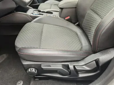 Ford Focus 2020, 138900 км, за 5120.76 USD - фото 20