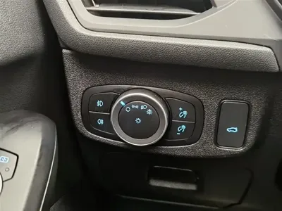 Ford Focus 2020, 138900 км, за 5120.76 USD - фото 21