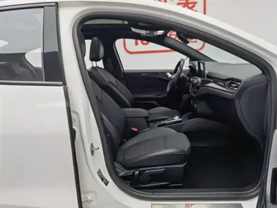 Ford Focus 2020, 138900 км, за 5120.76 USD - фото 23