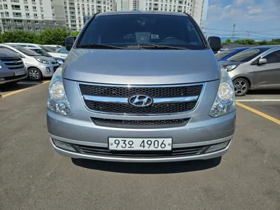 Hyundai Starex 2014, 194300 км, за 2983.81 USD - фото 2