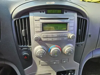 Hyundai Starex 2014, 194300 км, за 2983.81 USD - фото 11