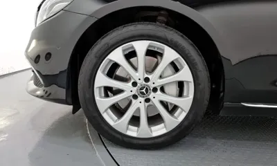 Mercedes-Benz E-Class 2019, 90857 км, за 17669.46 USD