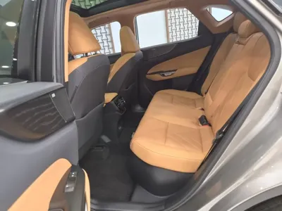 Lexus NX 2024, 49638 км, за 38762.24 USD - фото 14
