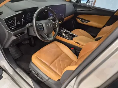 Lexus NX 2024, 49638 км, за 38762.24 USD - фото 15