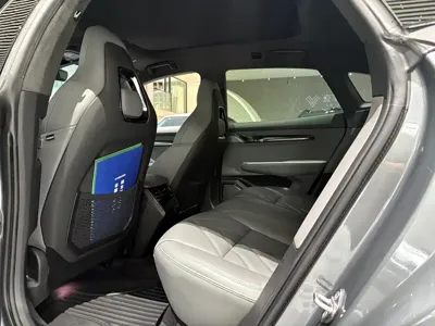 Zeekr 001 2022, 87000 км, за 18510.53 USD