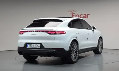 Porsche Cayenne 2023, 16564 км, за 76672.45 USD