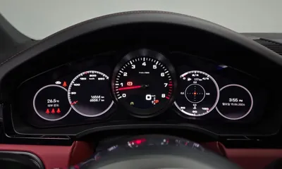Porsche Cayenne 2023, 16564 км, за 76672.45 USD - фото 8