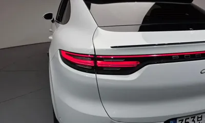 Porsche Cayenne 2023, 16564 км, за 76672.45 USD - фото 23