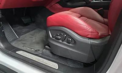 Porsche Cayenne 2023, 16564 км, за 76672.45 USD - фото 34