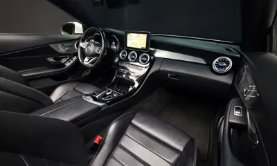 Mercedes-Benz C-Class 2018, 65991 км, за 17421.82 USD - фото 7