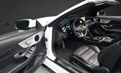 Mercedes-Benz C-Class 2018, 65991 км, за 17421.82 USD - фото 10