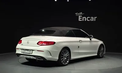 Mercedes-Benz C-Class 2018, 65991 км, за 17421.82 USD - фото 30