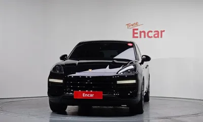 Porsche Cayenne 2023, 23940 км, за 86026.42 USD