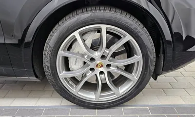 Porsche Cayenne 2023, 23940 км, за 86026.42 USD