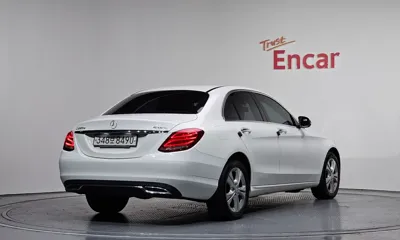 Mercedes-Benz C-Class 2016, 90429 км, за 8609.26 USD