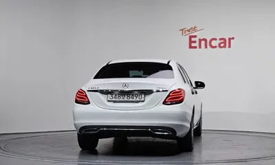 Mercedes-Benz C-Class 2016, 90429 км, за 8609.26 USD