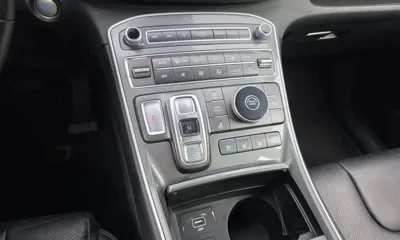 Hyundai Santafe 2021, 144423 км, за 11487.46 USD - фото 9