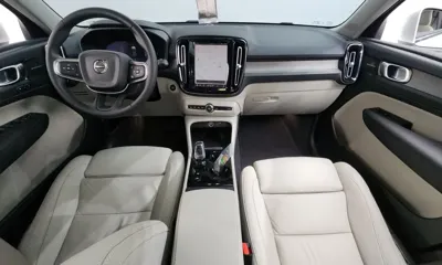 Volvo XC40 2023, 12931 км, за 24380.57 USD - фото 7