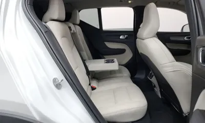 Volvo XC40 2023, 12931 км, за 24380.57 USD - фото 12