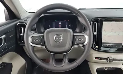 Volvo XC40 2023, 12931 км, за 24380.57 USD - фото 13