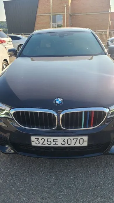 BMW 5-Series 2020, 17000 км, за 27502.78 USD