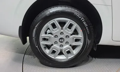 Hyundai Staria 2025, 5116 км, за 21433.24 USD