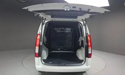 Hyundai Staria 2025, 5116 км, за 21433.24 USD - фото 20