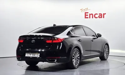 Kia K7 2018, 68594 км, за 9051.87 USD