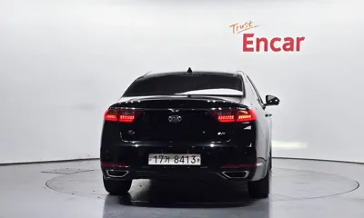 Kia K7 2018, 68594 км, за 9051.87 USD