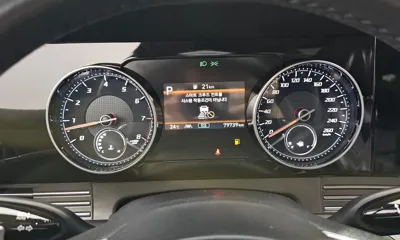 Hyundai Grandeur 2021, 79739 км, за 14638.31 USD - фото 8