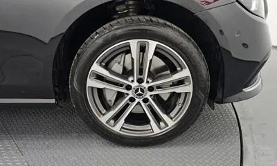 Mercedes-Benz E-Class 2022, 57684 км, за 26158.92 USD