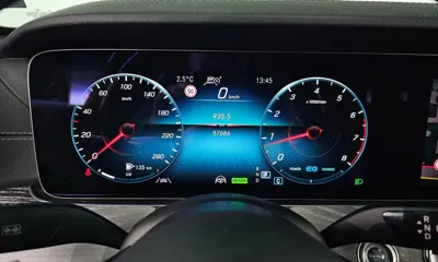 Mercedes-Benz E-Class 2022, 57684 км, за 26158.92 USD - фото 8