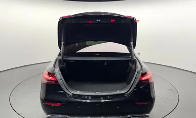 Mercedes-Benz E-Class 2022, 57684 км, за 26158.92 USD - фото 20