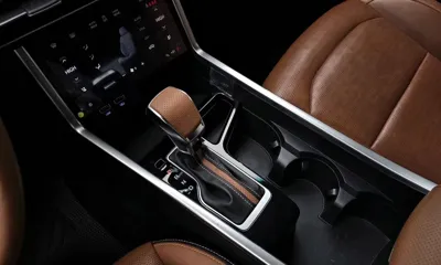KG_Mobility_Ssangyong Torres 2024, 25725 км, за 14507.02 USD - фото 9
