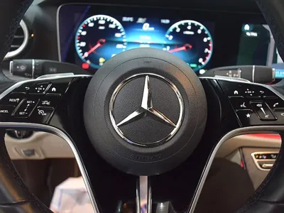 Mercedes-Benz E-Class 2022, 60112 км, за 23987.51 USD - фото 8