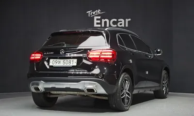 Mercedes-Benz GLA-Class 2019, 121422 км, за 9518.18 USD