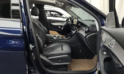 Mercedes-Benz GLC-Class 2019, 59248 км, за 19495.86 USD - фото 11