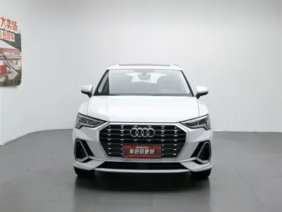Audi Q3 2020, 61800 км, за 13654.83 USD