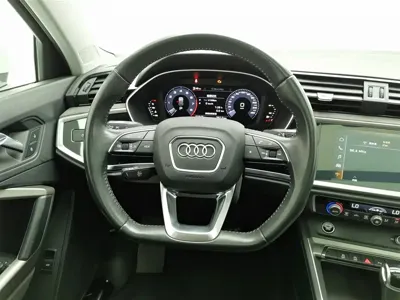 Audi Q3 2020, 61800 км, за 13654.83 USD - фото 11