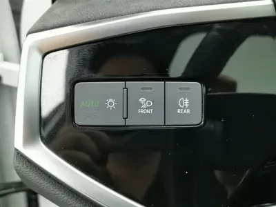 Audi Q3 2020, 61800 км, за 13654.83 USD - фото 21