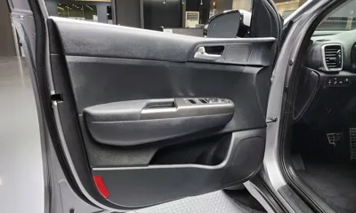 Kia Sportage 2022, 76000 км, за 16836.76 USD - фото 24