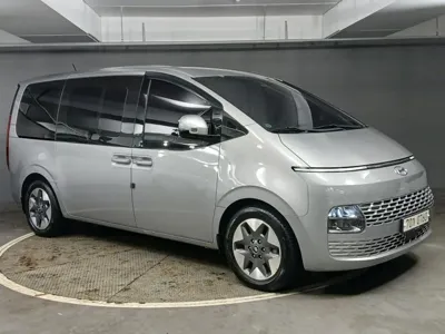Hyundai Staria 2022, 31067 км, за 19698.59 USD