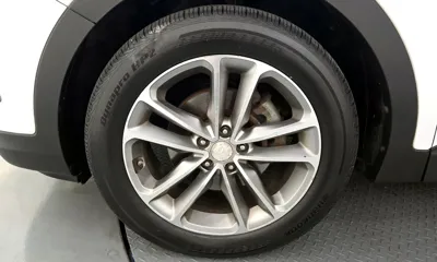 Hyundai Santafe 2016, 195716 км, за 5901.27 USD