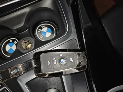 BMW 3 Series 2016, 129200 км, за 7923.23 USD - фото 17