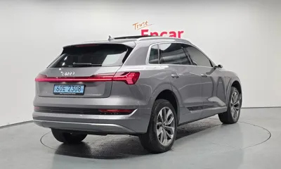 Audi e-tron 2020, 98797 км, за 27748.32 USD