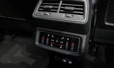 Audi e-tron 2020, 98797 км, за 27748.32 USD - фото 19