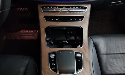 Mercedes-Benz E-Class 2021, 59727 км, за 22778 USD - фото 28