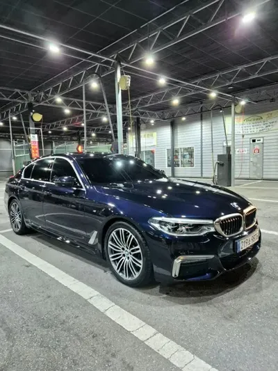 BMW 5-Series 2019, 90600 км, за 18051.73 USD